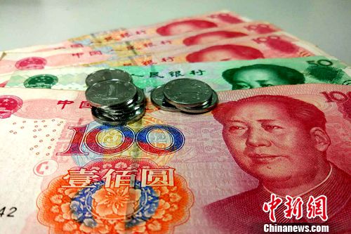 上海城乡居民基础养老金达850元。(资料图)中新网记者 李金磊 摄